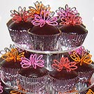 Bright-Ribbon-Loop-Cupcakes.jpg